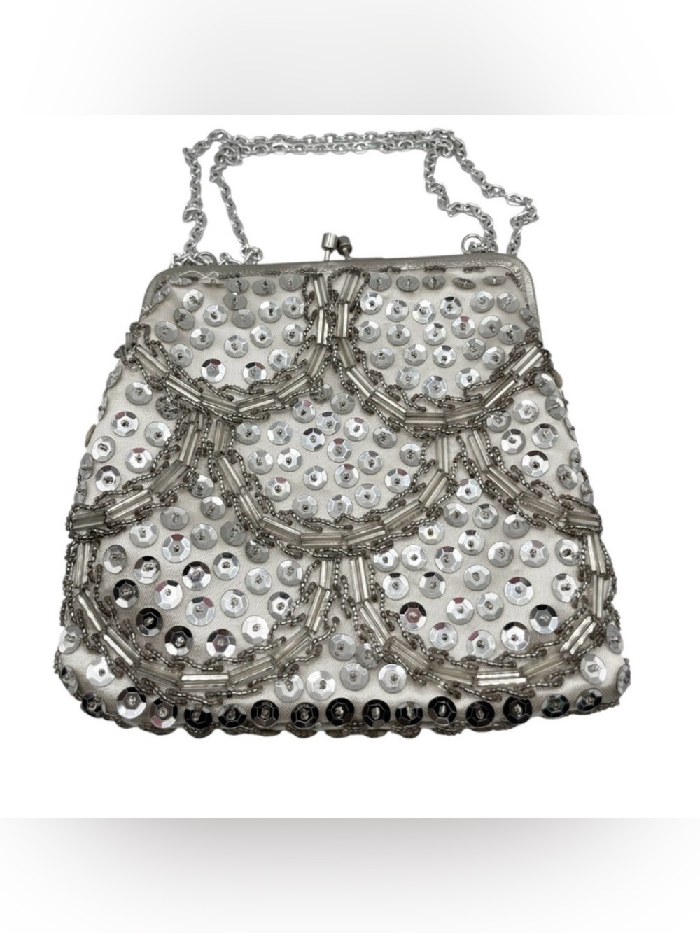 Vintage Silver Sequin Kiss Lock Beaded Chain Purse
